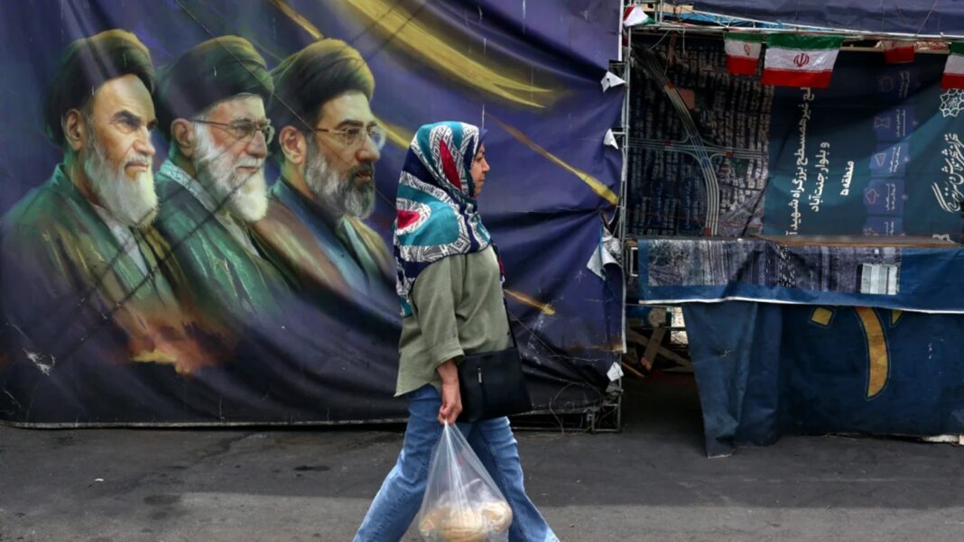 Report Links Iran Opposition TV to Saudi Media Group Report Links Iran Opposition TV to Saudi Media Group