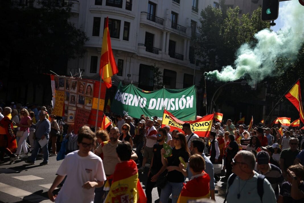 Madrid Protesters Demand Sanchez Resign Amid Graft Crisis