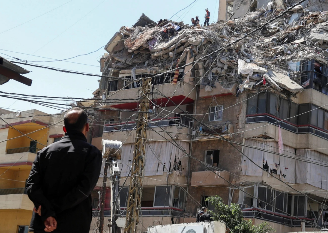 Israel strikes south Lebanon
