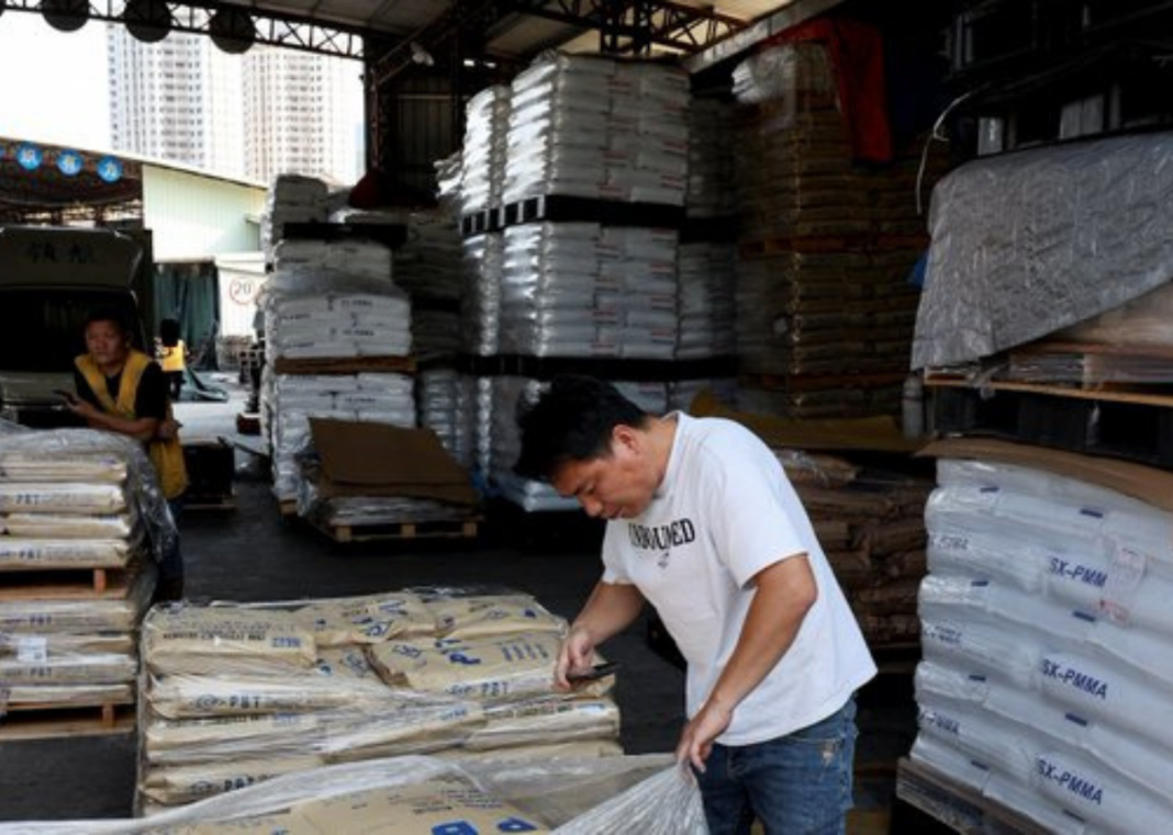 China Factory Inflation Surges as Energy Costs Bite China Factory Inflation Surges as Energy Costs Bite