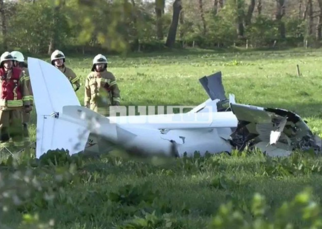 Fatal Ultralight Aircraft Crash Near Oldenburg Claims Life of 71-Year-Old Pilot Fatal Ultralight Aircraft Crash Near Oldenburg Claims Life of 71-Year-Old Pilot