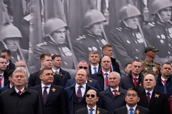 Russia, Ukraine Halt Fire for Victory Day Truce Russia, Ukraine Halt Fire for Victory Day Truce