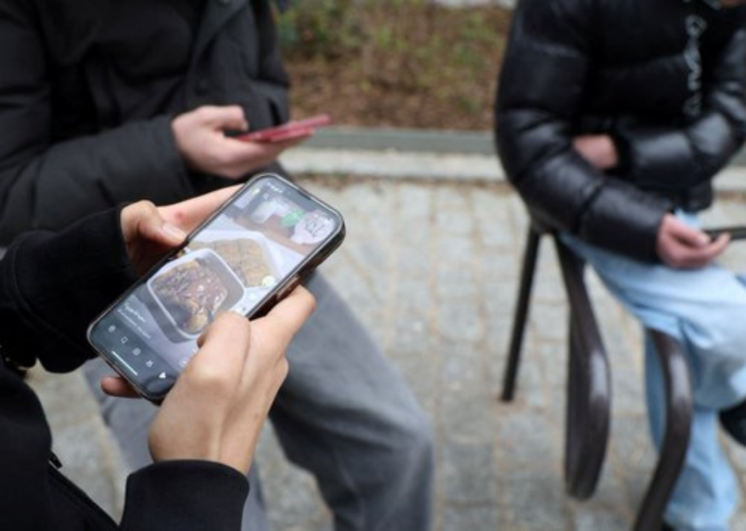 un UN Issues 10-Point Guidelines to Protect Children Online