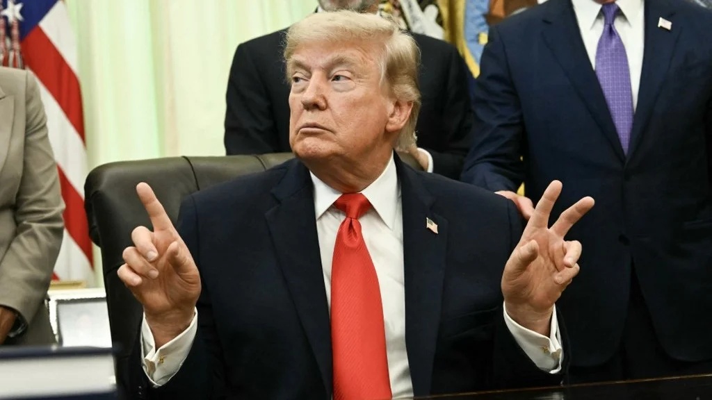 Trump Declares US-Iran Deal Done, Lifts Naval Blockade Trump Declares US-Iran Deal Done, Lifts Naval Blockade