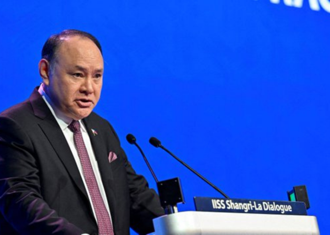 Teodoro Vows Defiance After Beijing Bans Him and Family From China Teodoro Vows Defiance After Beijing Bans Him and Family From China