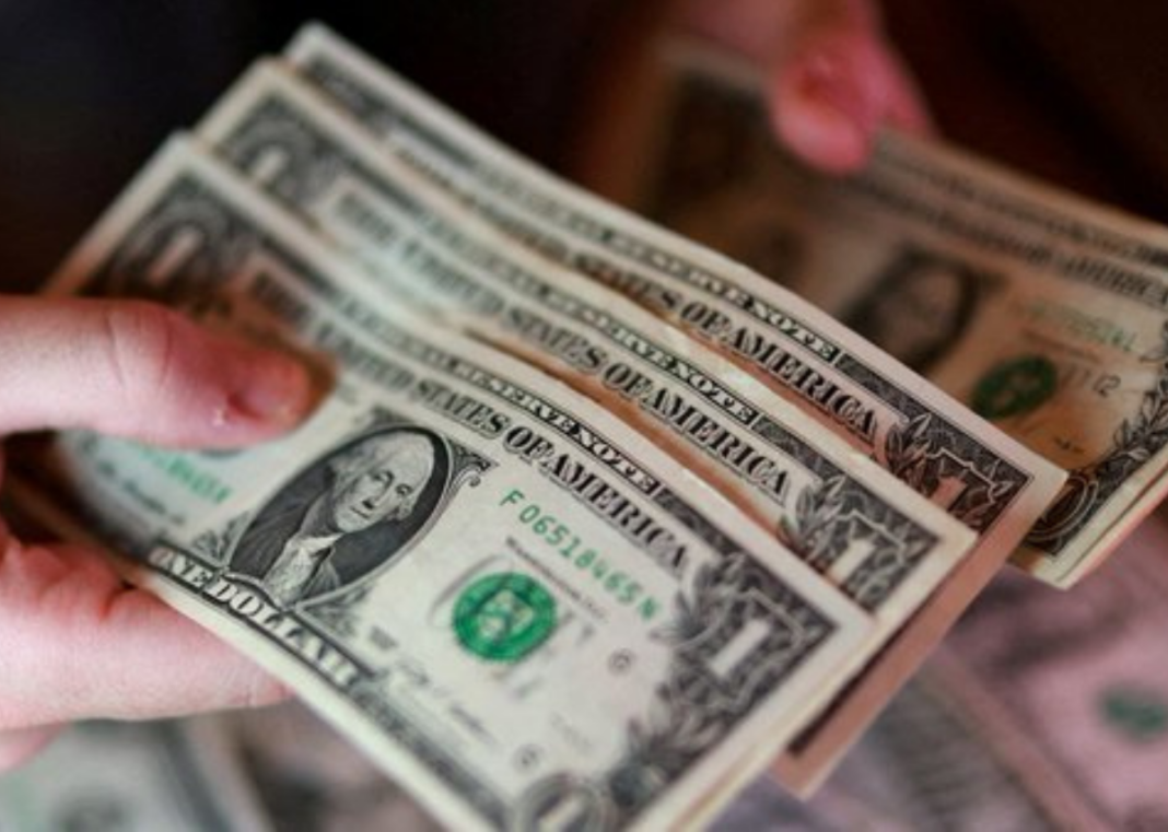 Dollar Hits 13-Month High on Fed Hike Bets Dollar Hits 13-Month High on Fed Hike Bets