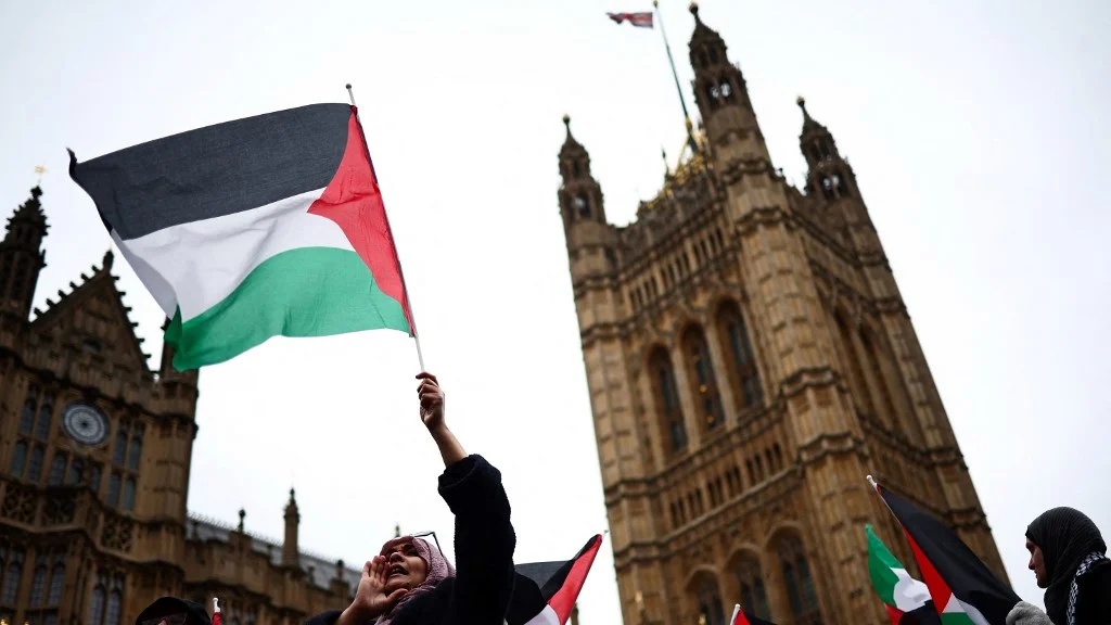 UK Politicians Demand Ban on Israeli Property Expo in London UK Politicians Demand Ban on Israeli Property Expo in London